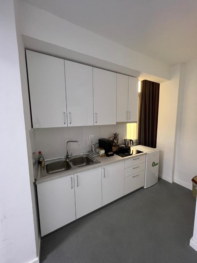 Skenderbej Rooms Tirana Buitenkant foto